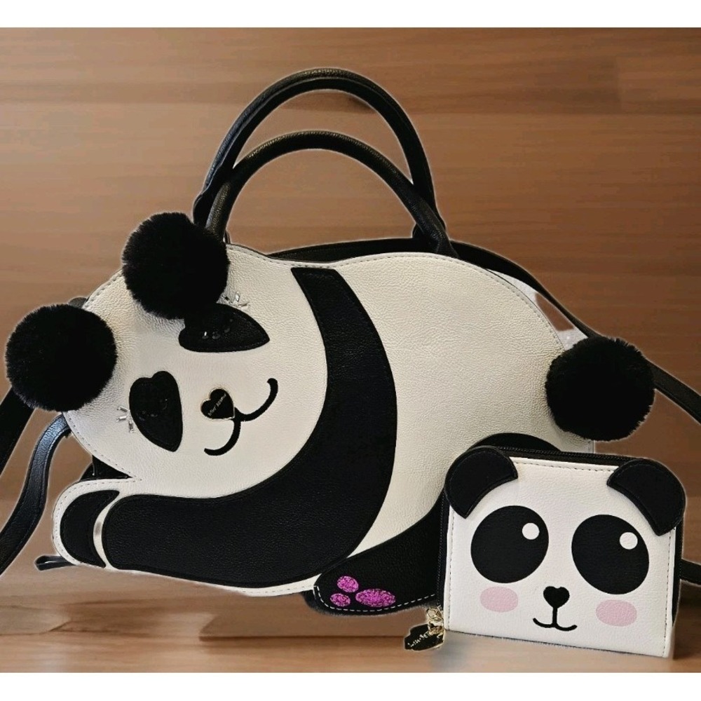 Betsey Johnson Reclining Panda 3D Sculpted Crossbody Bag & Wallet Set NWOT